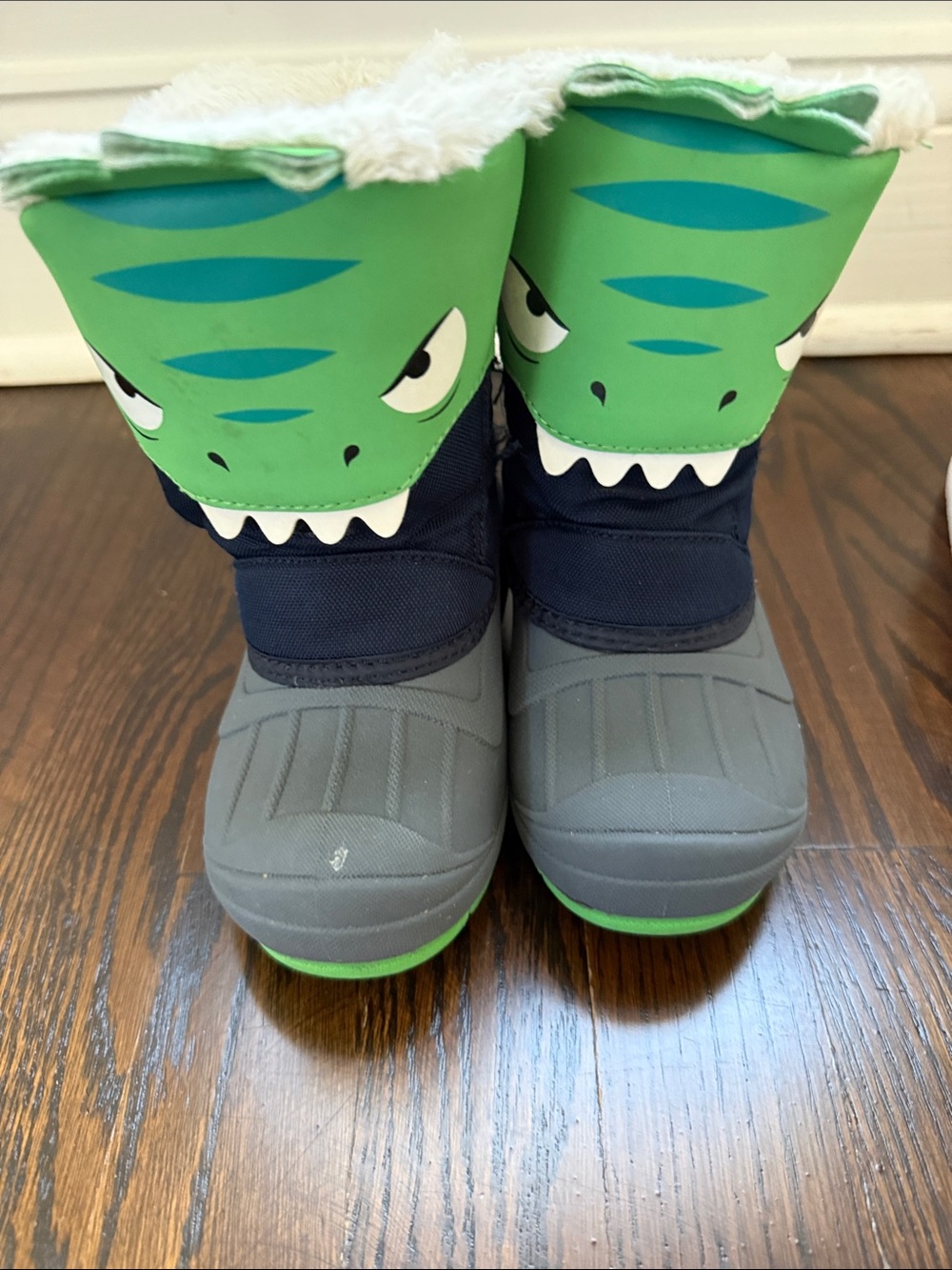 Cat & Jack Kids Green Monster Snow Boots with Gray Soles